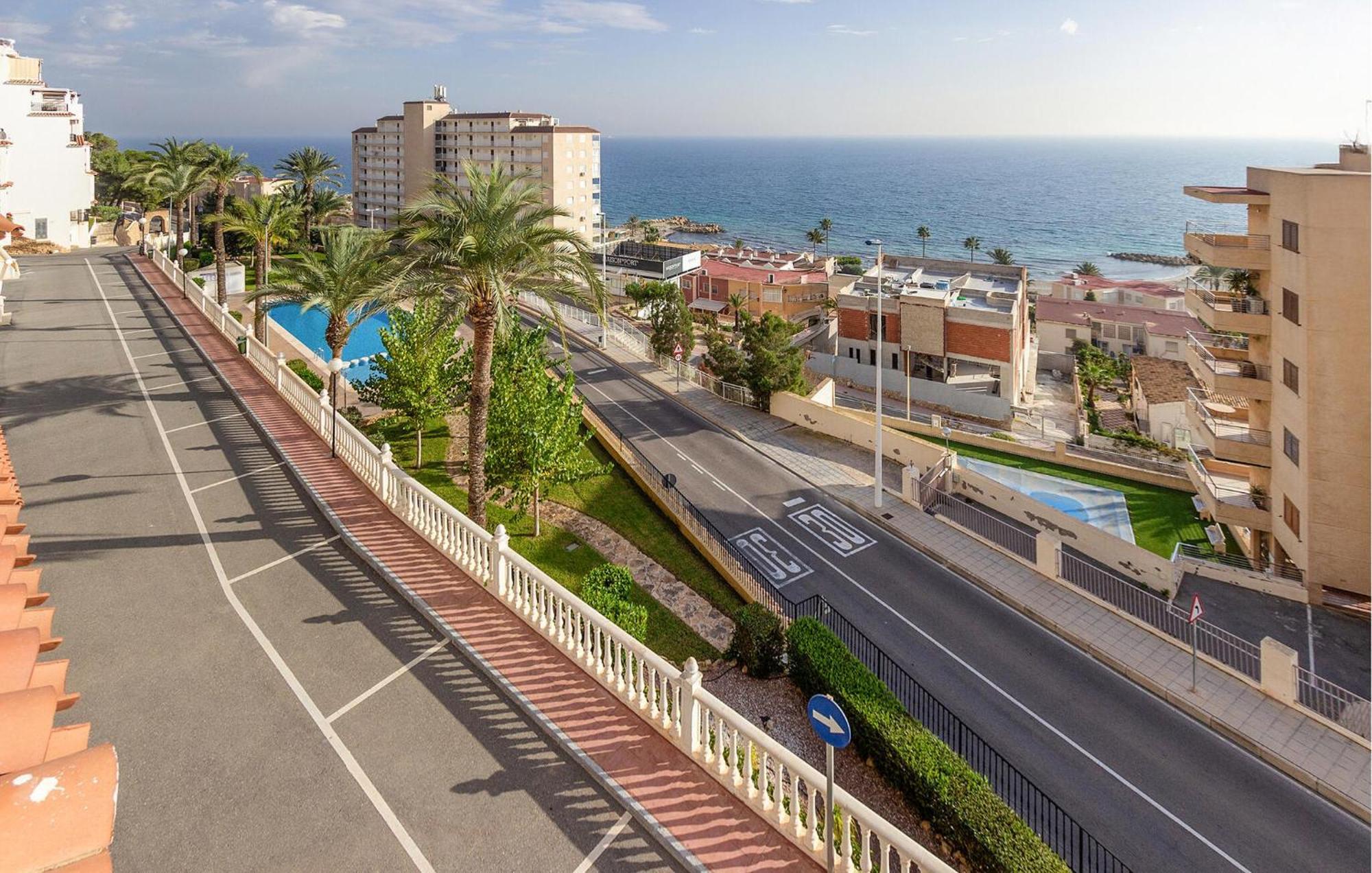Lovely Apartment In Santa Pola With Kitchenette Exterior photo
